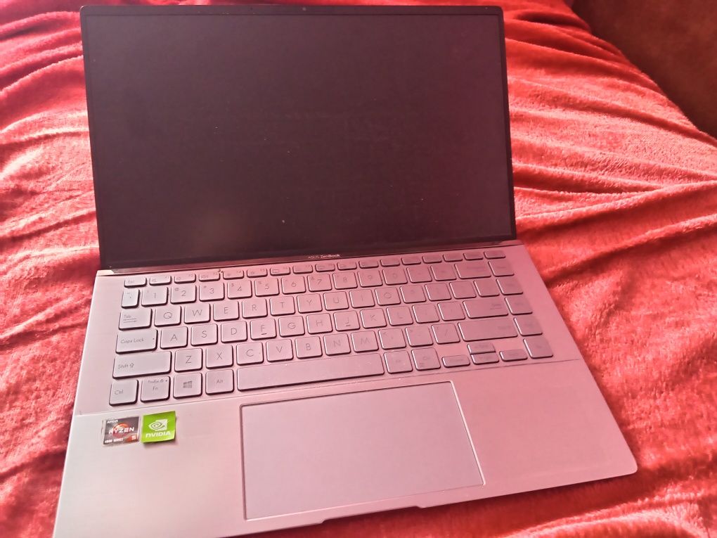 ASUS Zenbook 14 Q407IQ Ryzen 4500U NVidia MX 350 Windows 11