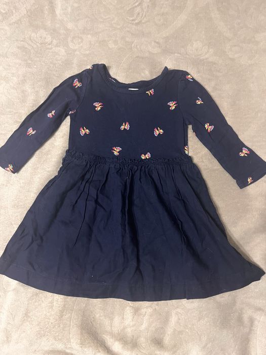 Продам сукню на дівчинку 3-4роки-250грн