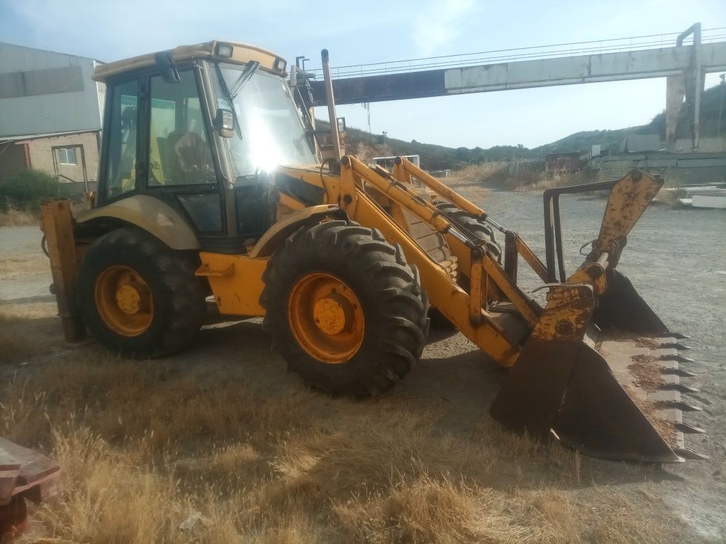 Retroescavadora JCB 4CX