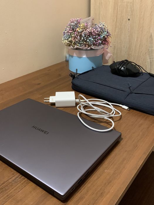 Huawei Matebook d14(2020) AMD Ryzen 5 3500U