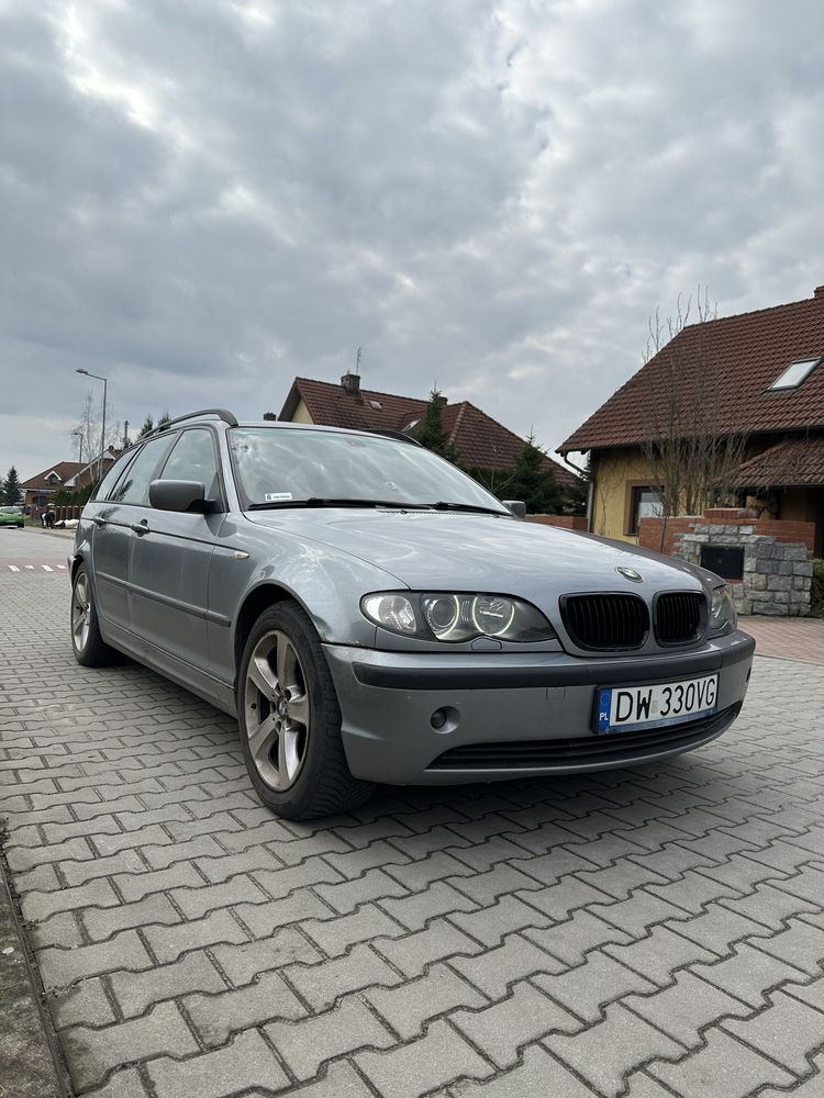 BMW E46 330 touring 2004 lift wersja