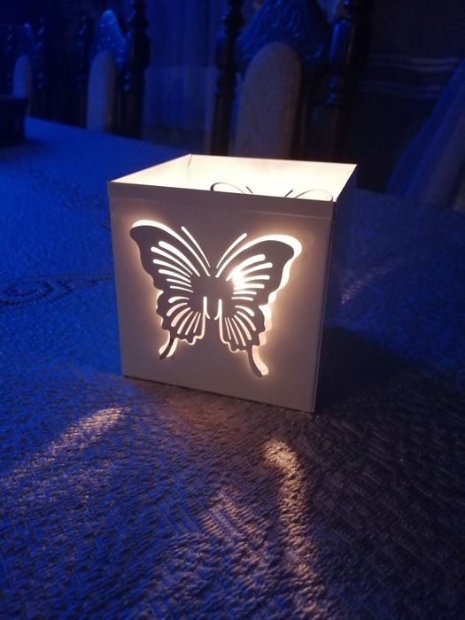 Świecznik biały, metalowy