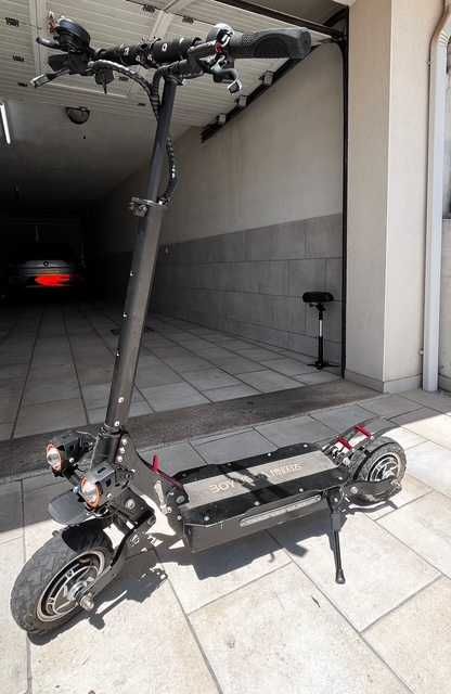 Trotinete elétrica BOYUEDA C2 - 3200W, 52V 28A, 65 km/h (negociável)