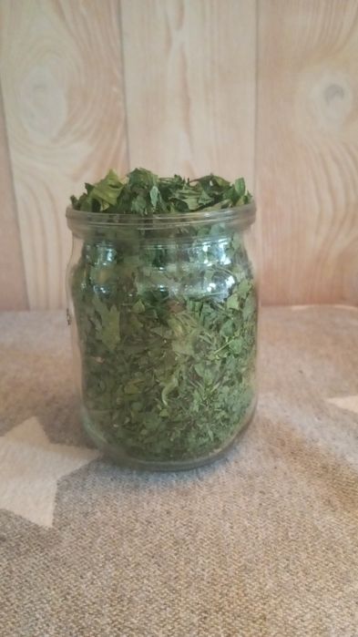 Продам петрушку сушену