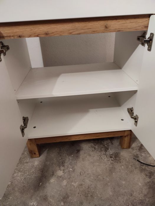 Szafka biała, stojąca, używana