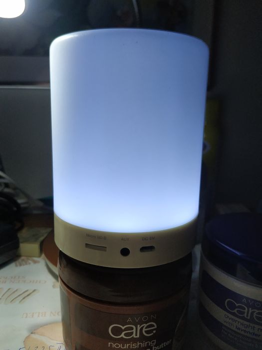 Głośnik Bluetooth LED