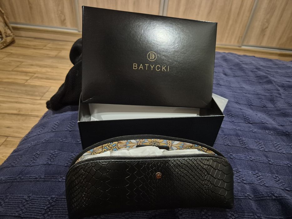 Batycki kosmetyczka skórzana