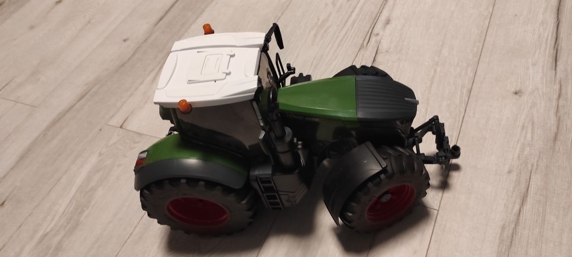 Fendt 1050 Bruder