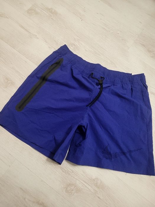 Шорти NIKE Sportswear Tech Woven нові original