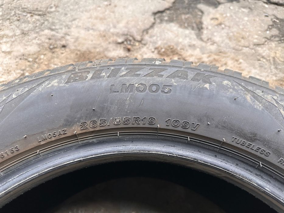 Зимові шини. Bridgestone Blizzak, 265/55 R 19.