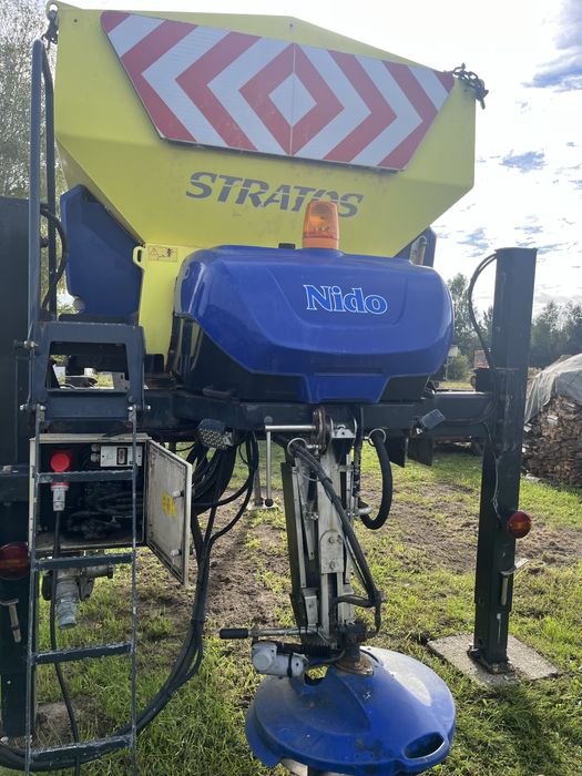 Piaskarko-solarka SCHMIDT STRATOS NIDO piaskarka zimowe utrzymanie