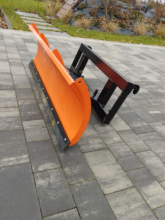 Promocja Wyprzedaż pług śnieżny z mocowaniem na euroramkę dowóz