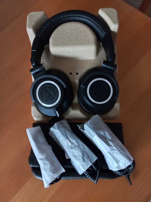 Słuchawki nauszne audio-technika ATH-M50X praktycznie nowe
