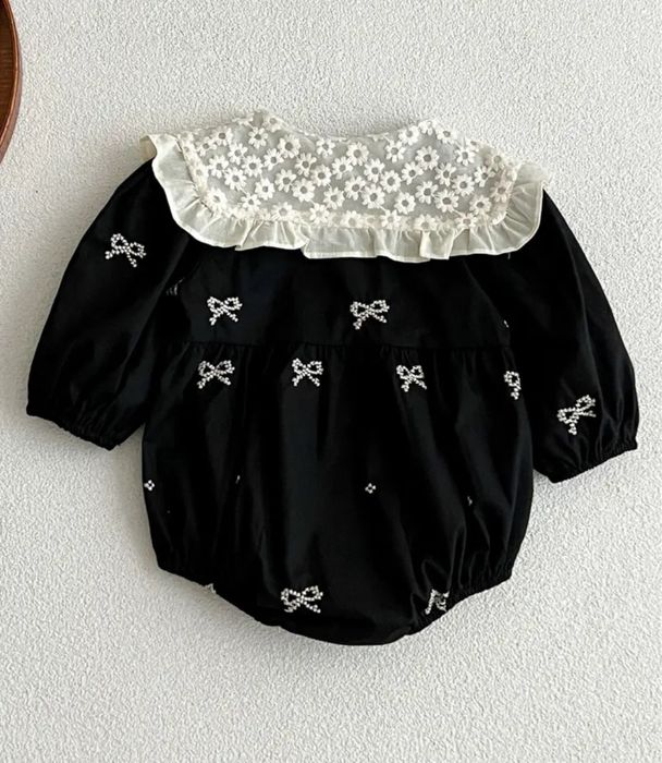 Продам святкове дитяче боді з бантиками для фотосесії