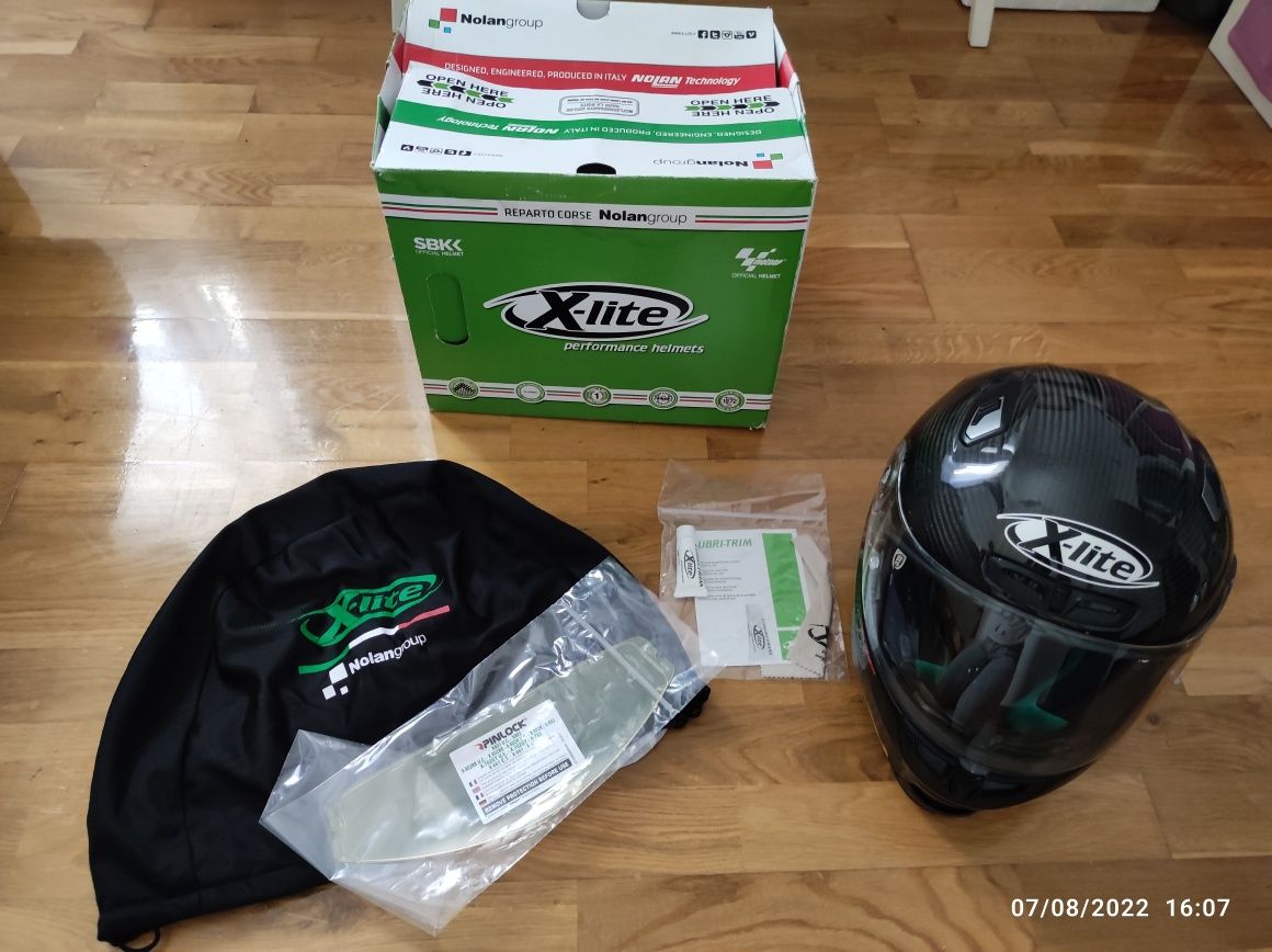 Capacete  carbono ultra leve  x-lite