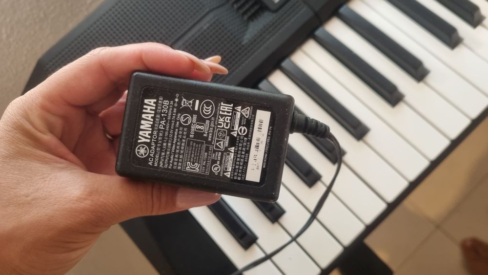 Teclado Yamaha ótimo estado