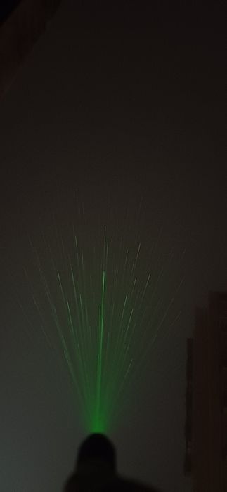 Potente Laser a bateria