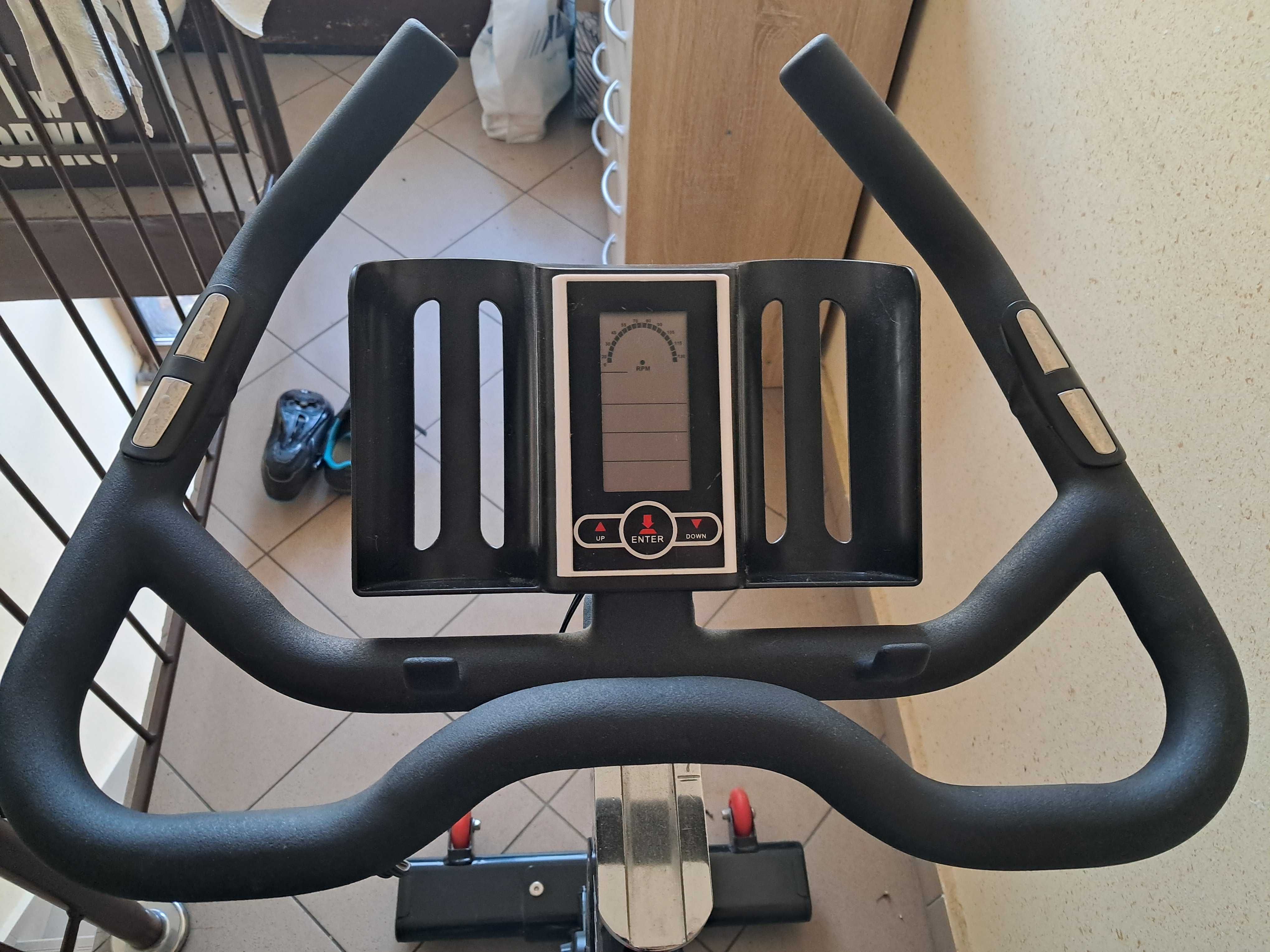 Rower spinningowy Hertz XR-440 + dwa rodzaje pedałów + buty
