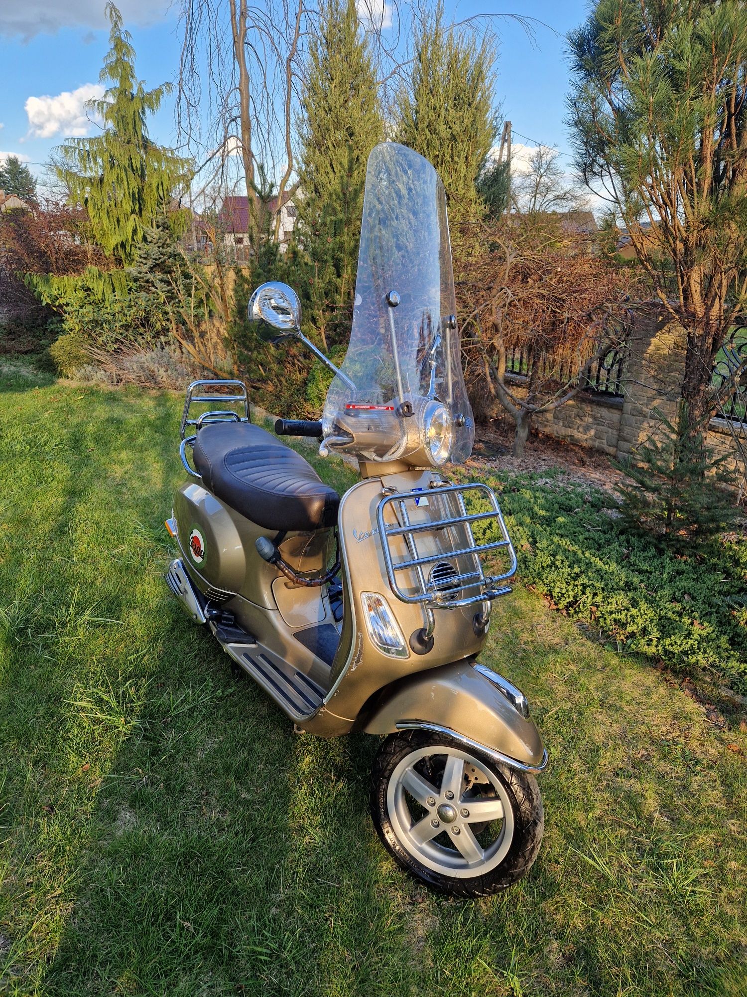 Piaggio Vespa 50 LX 4T Touring