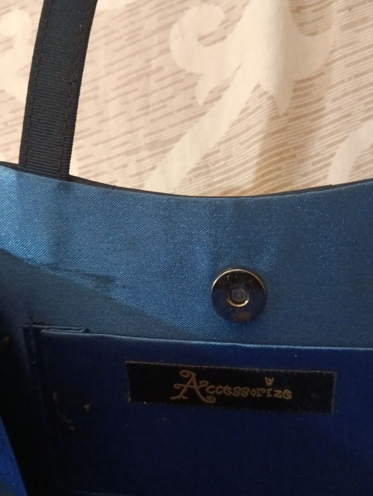 Маленька темно-синя сумка-клатч
