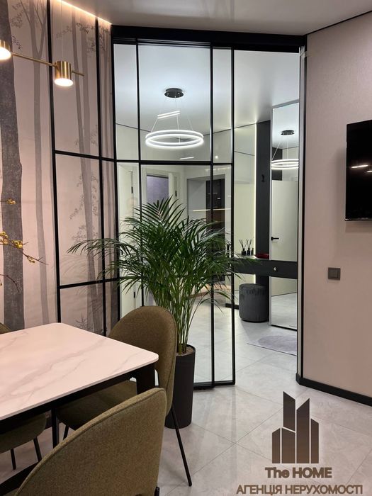 Продам гарну 2к квартиру, Радісна 2, Софія Резиденс