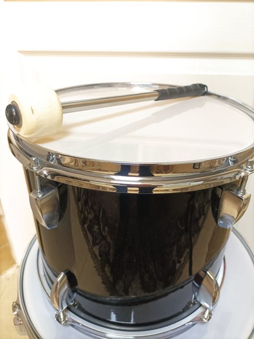 Bęben dla młodego kibica 12 " w zestawie z filcową pałką
