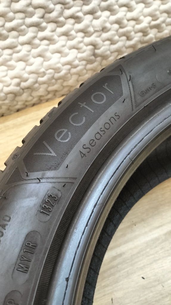 205/50/17 Goodyear Vector 4 seasons