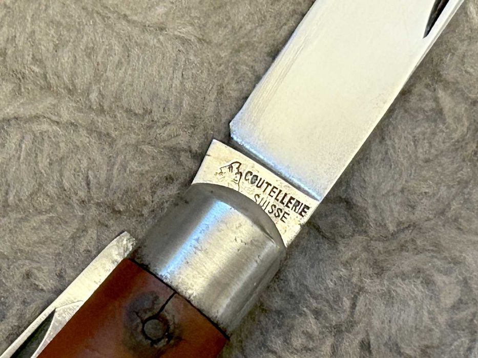 Zabytkowy scyzoryk szwajcarskiej armii Wenger M1908 początek produkcji