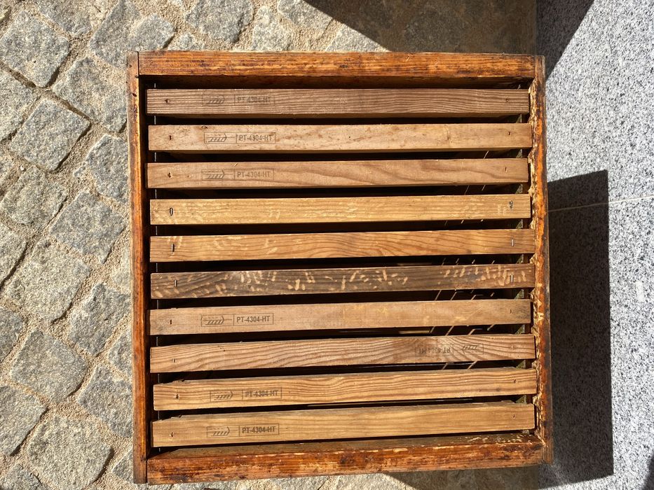 Material apícola - Nucleo, ninho e alça abelhas novo/sado