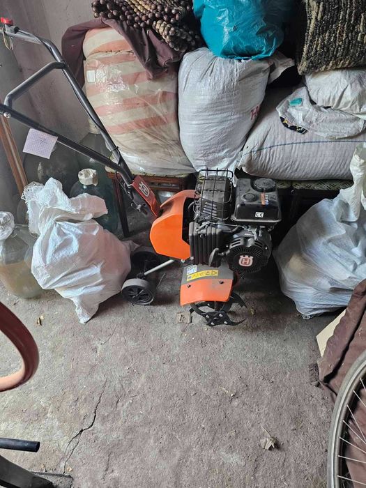 культиватор Husqvarna TF 120