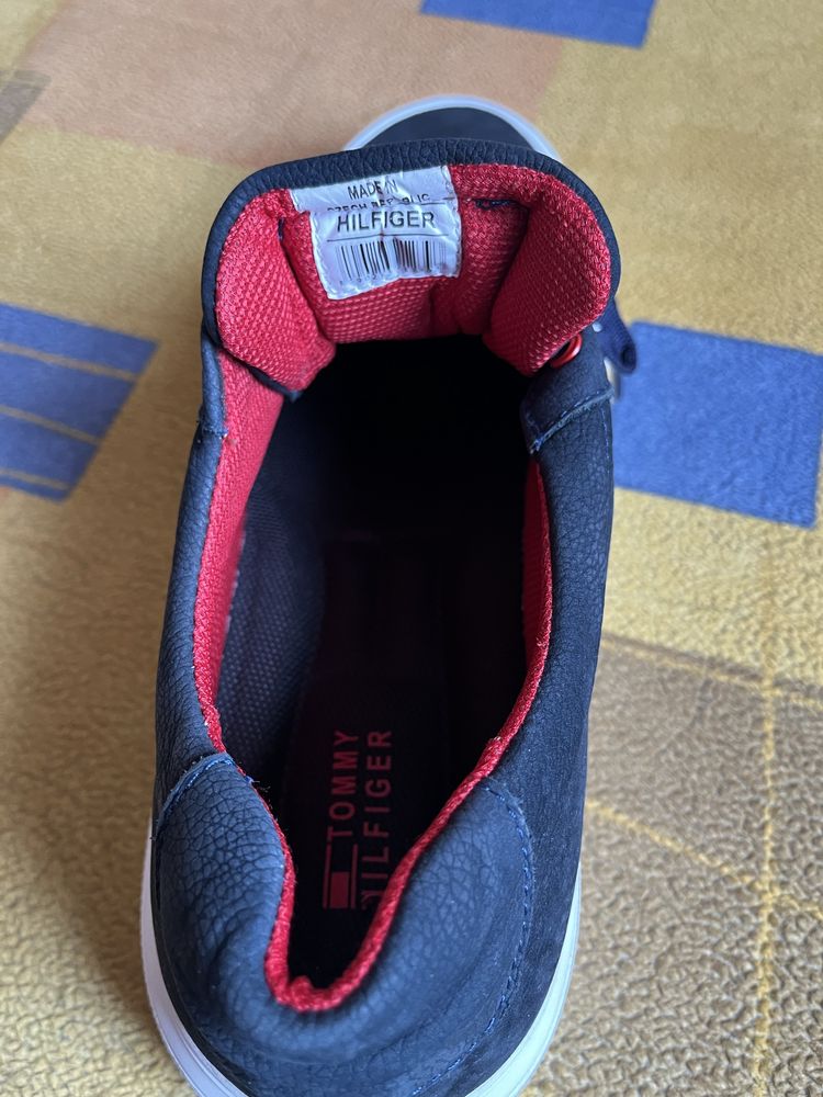 Снікерси/кеди чоловічі, Tommy Hilfiger, 45 р., темно-синього кольору