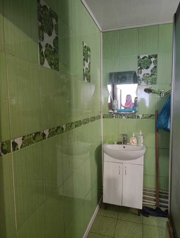 Продам  газифицированный дом с удобствами.  Есть флигель. Сертификат +
