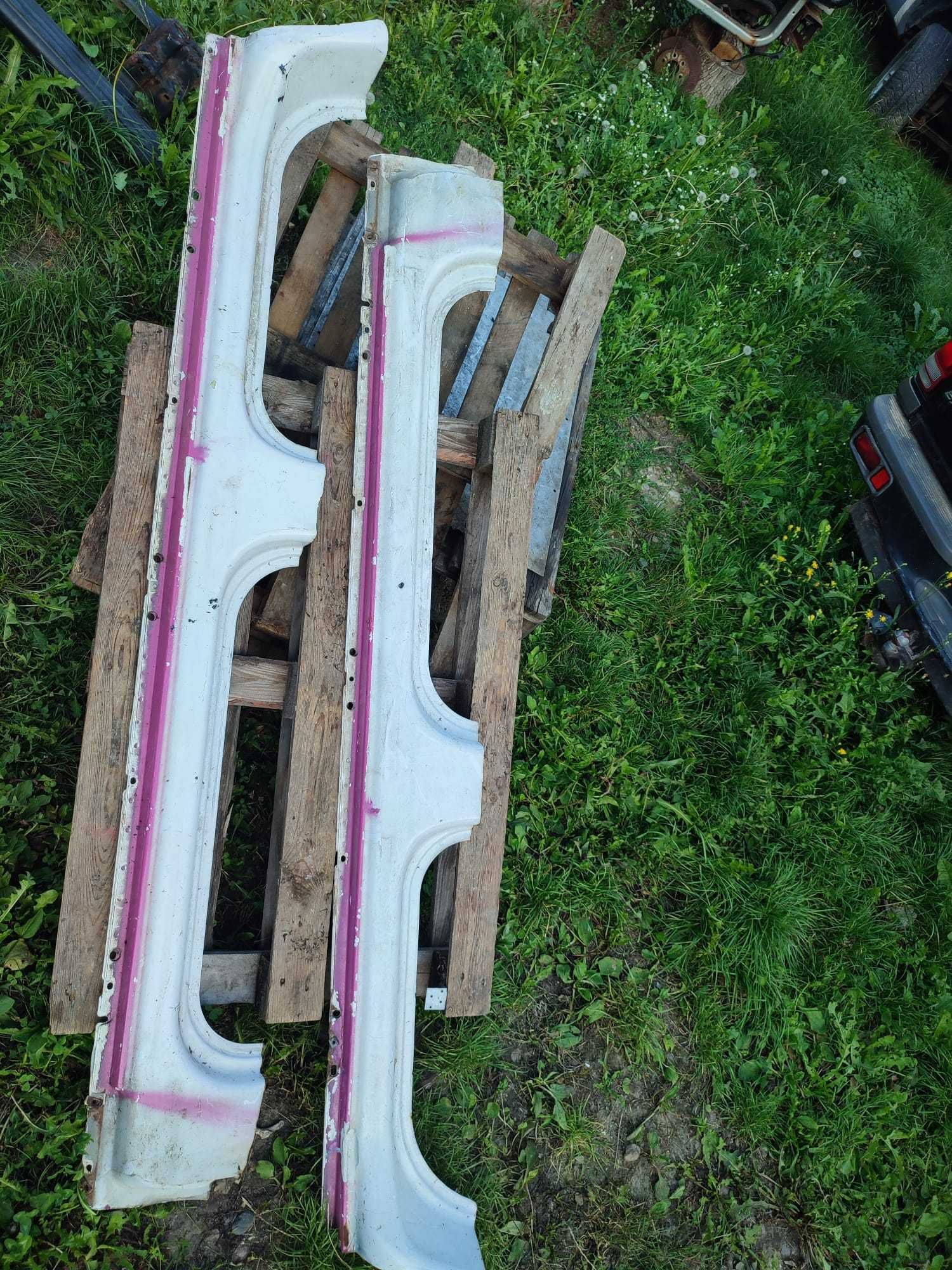 Dodge Durango,Progi 4,7lub 5,7 skrzynia AUTOMAT drzwi mosty inne 98-10