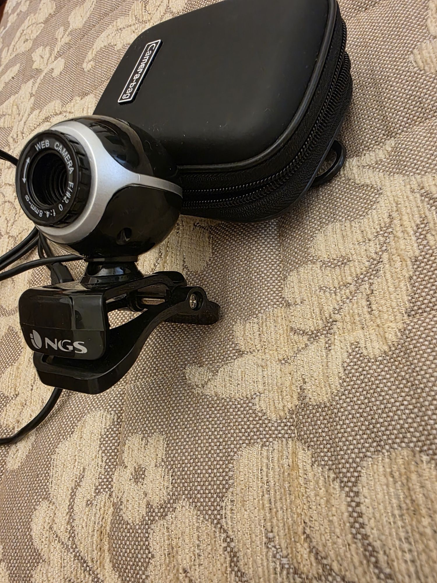Vendo Webcam NGS XPRESSCAM300 (8 MP - Microfone Incorporado)