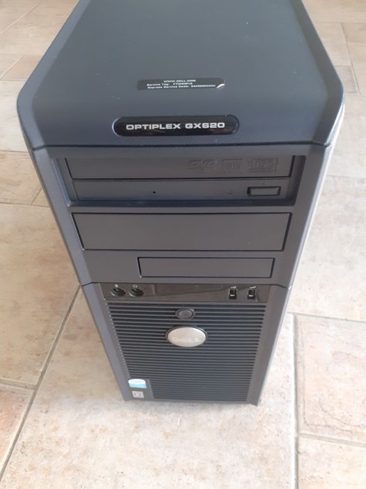 Computador ASUS a funcionar