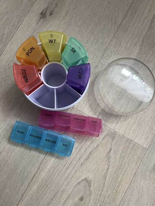 Organizer na leki suplementy pudełko kasetka