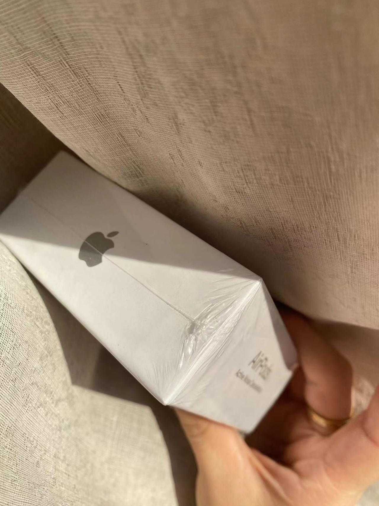 Słuchawki douszne APPLE AirPods 4 - Nowe, oryginalne