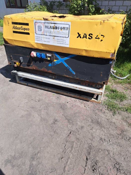 Kompresor śrubowy + AGERGAT 4 KW Atlas copco XAS 47 sprężarka