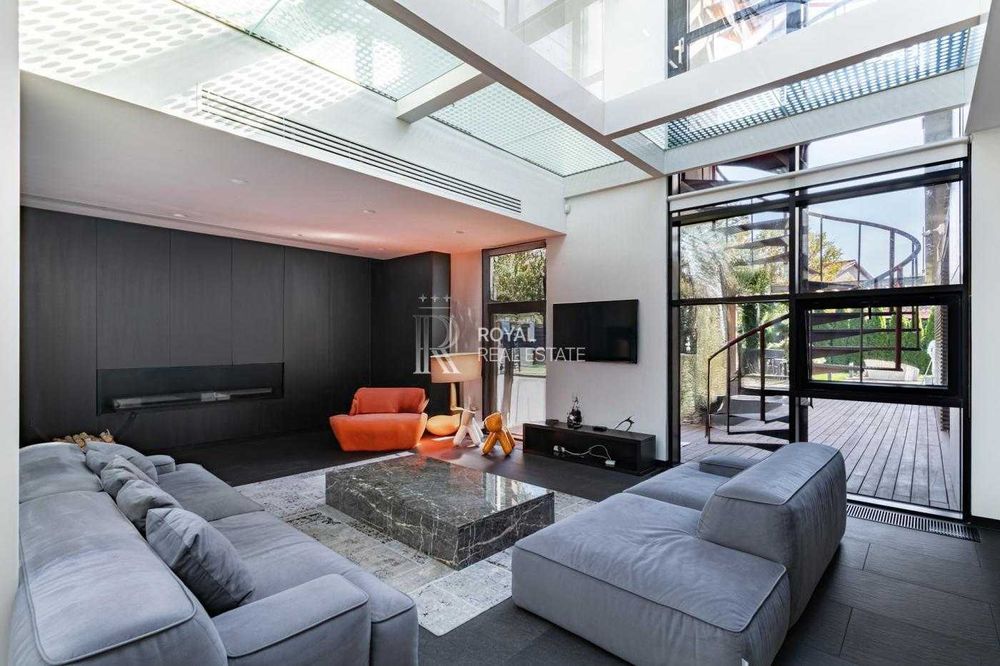 Продаж Будинок Київ Острів Водників Голосієво 500 м2 10 соток Hi Tech