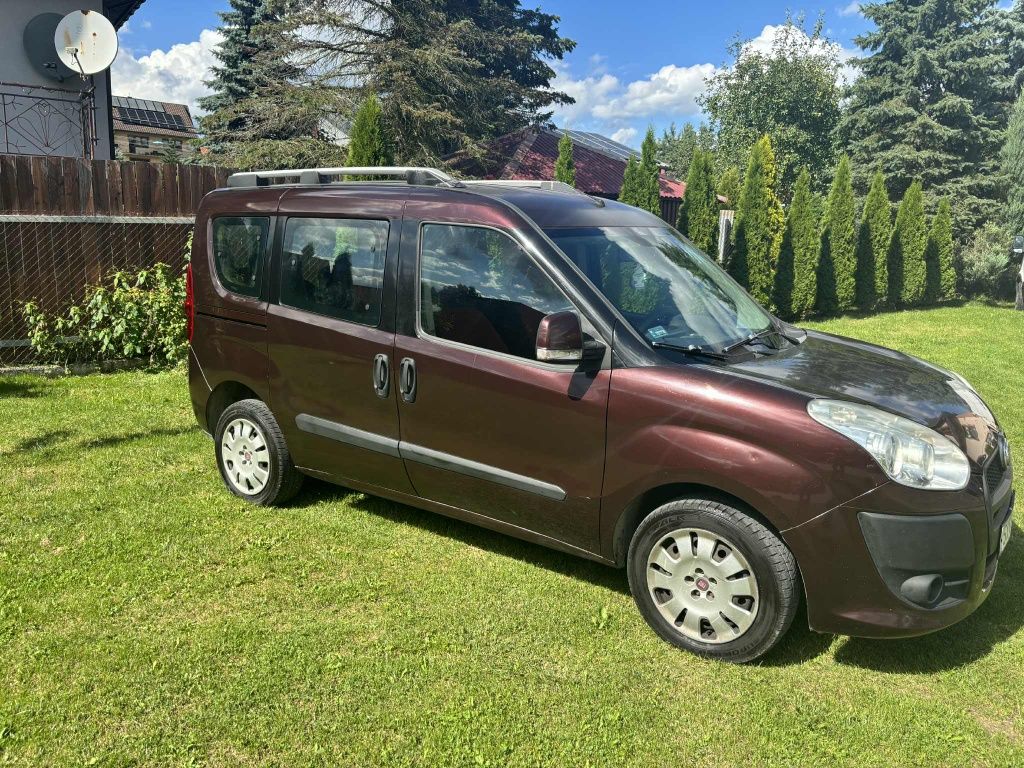 Fiat doblo 1.6 multijet 7 osób klima zdrowy 2011r