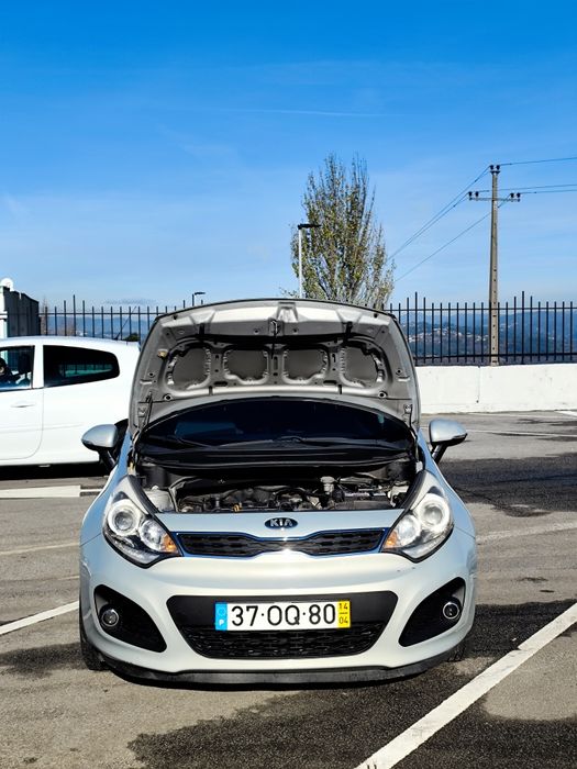Kia Rio 1.25 CVVT 2014 • Muito Fiável • Económico • Revisão Incluída