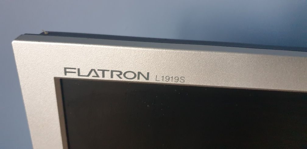 Monitor LCD LG Flatron L1919S 19 "