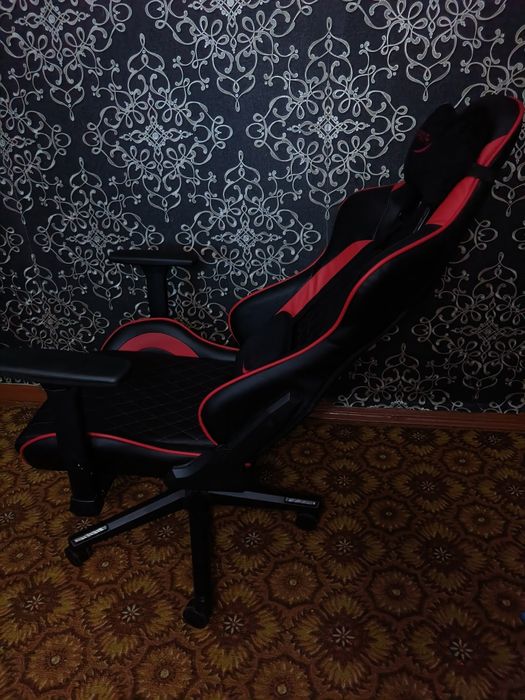 Ігрове крісло HyperX