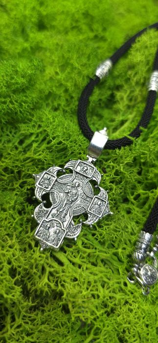 Срібний хрестик на шовковому шнурку