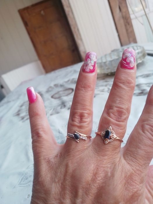 Бриллианты,золотые кольца с сапфирами