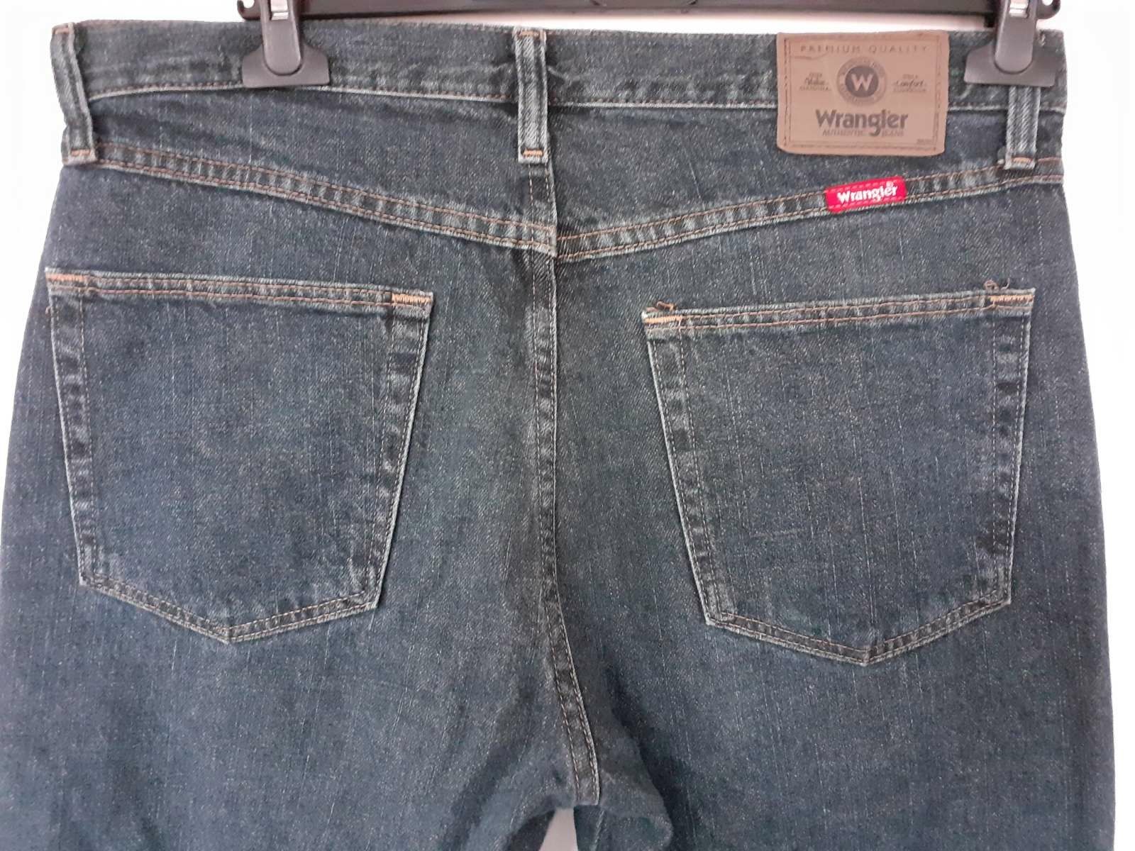 Джинсы Wrangler premium quality. Made in Mexico для USA. ИДЕАЛ.