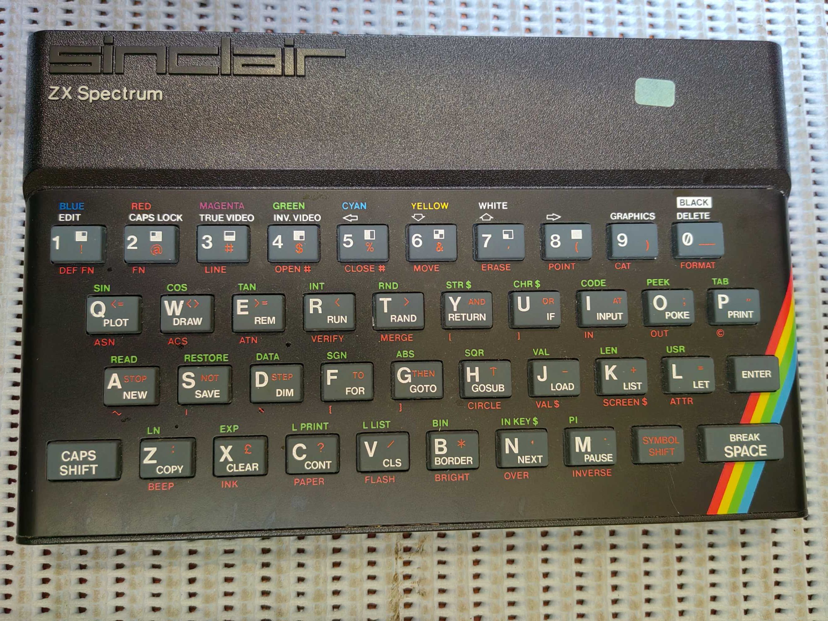 zx spectrum 48k computer