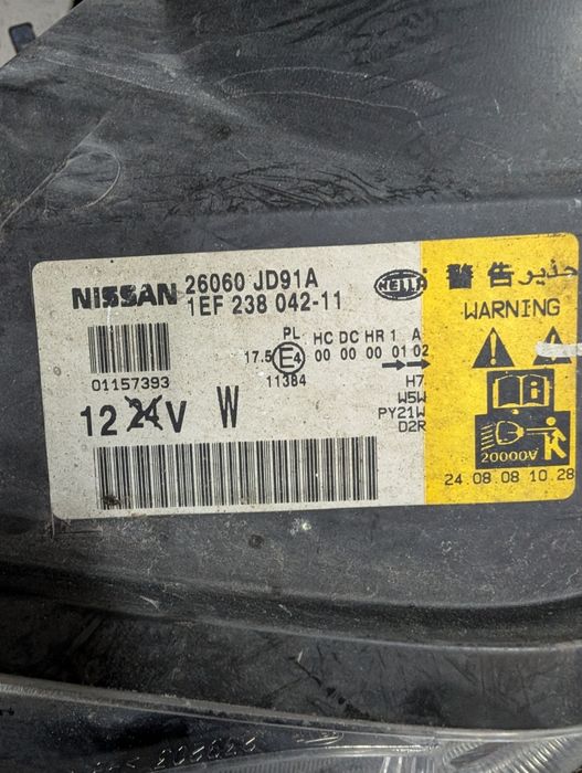 Передня фара права nissan qashqai j10 ксенон