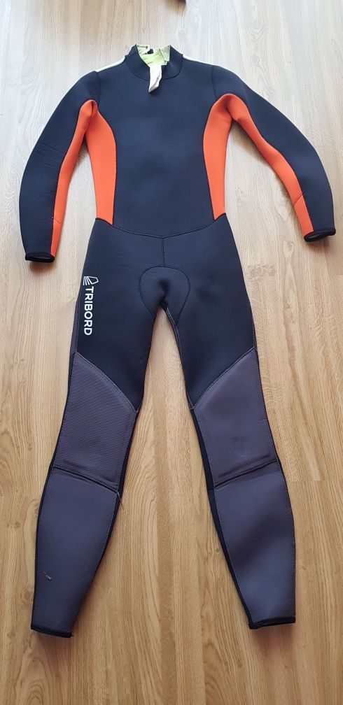 Vendo fato neoprene Tribord