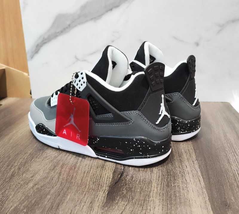 Jordan4RetroFear r.37.5